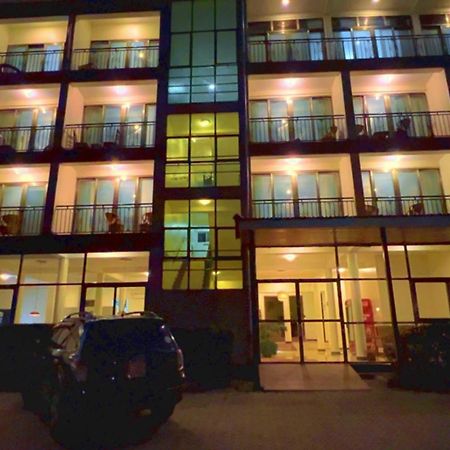 Victoria Rock Resort 엔테베 외부 사진