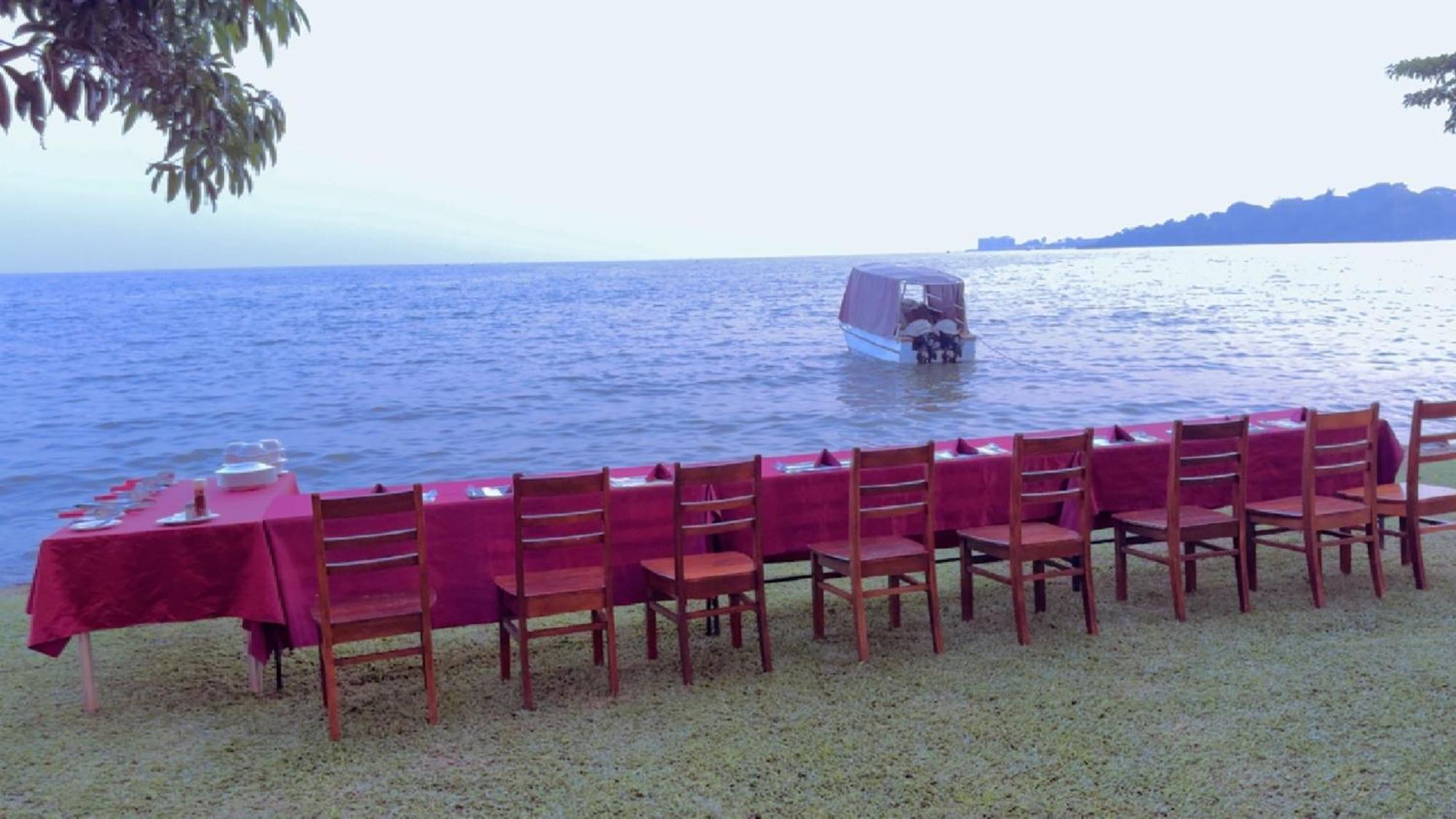 Victoria Rock Resort 엔테베 외부 사진