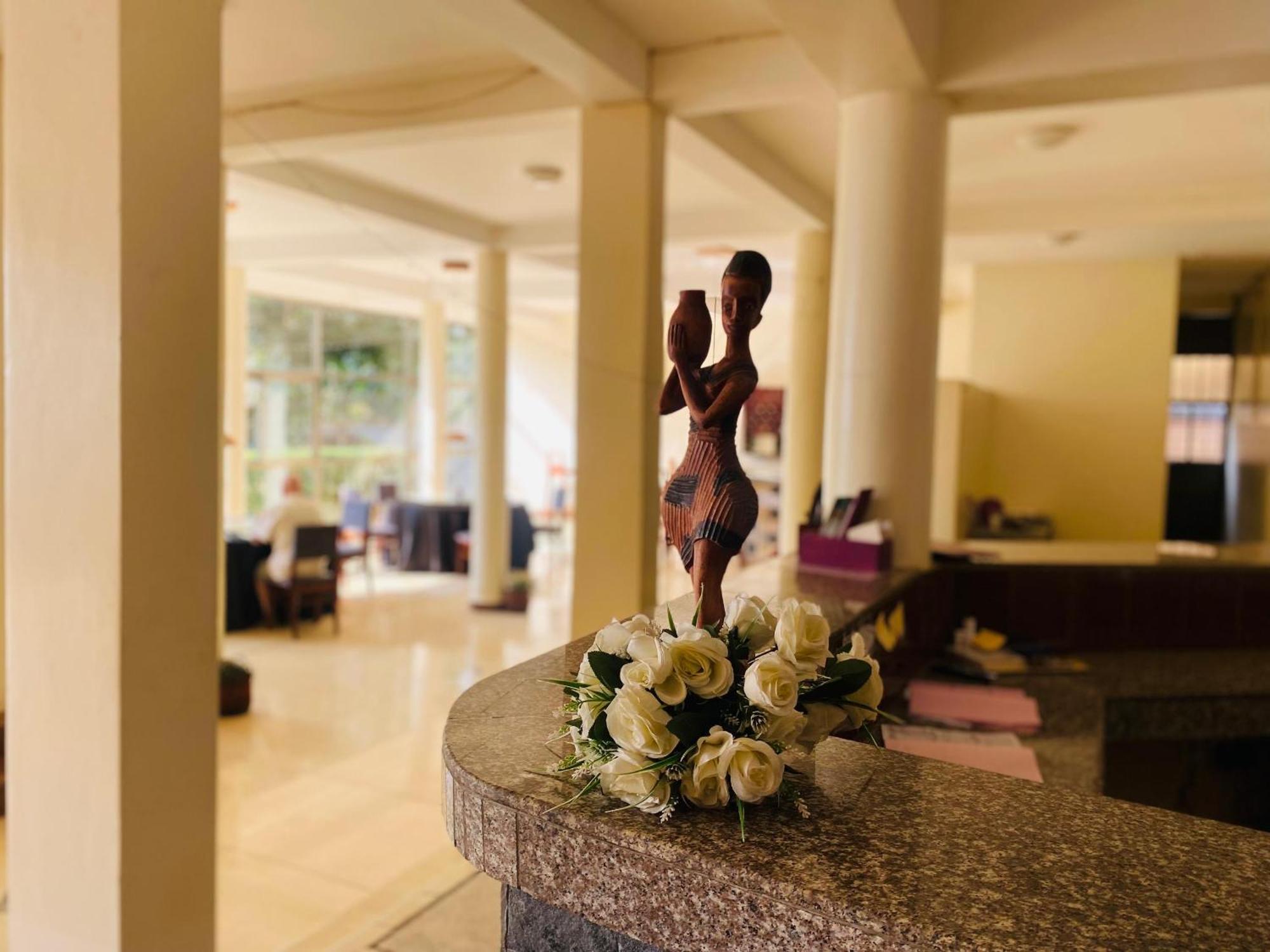 Victoria Rock Resort 엔테베 외부 사진